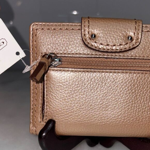 Coach Wallet Golden Tan Pearlized Metallic Pebbled Leather Twistlock Wallet NWT - Picture 6 of 16